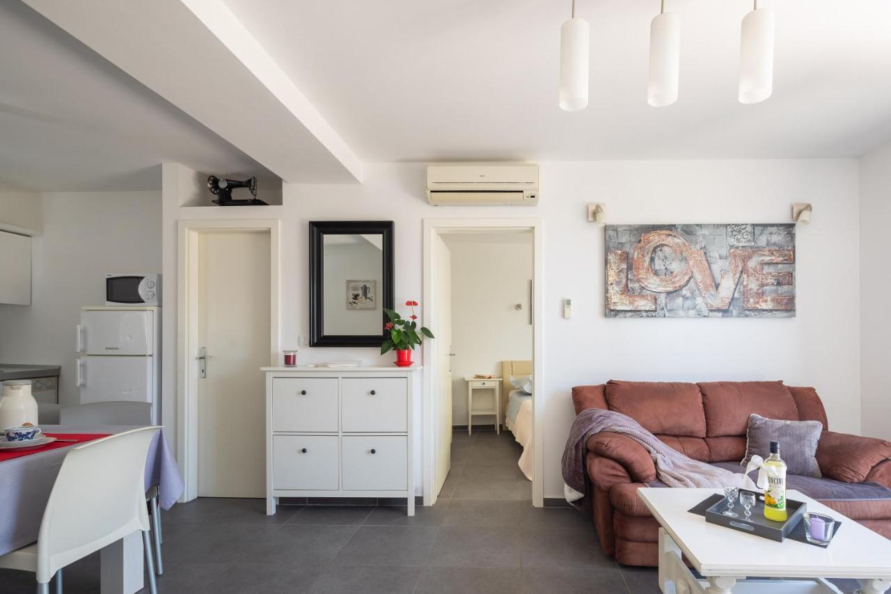 Seaside Apartment Kamelia Mimice Exterior photo