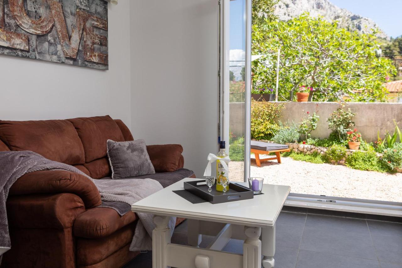 Seaside Apartment Kamelia Mimice Exterior photo